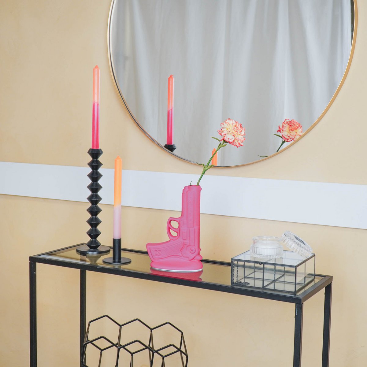 Housevitamin Gun Bloemenvaas L - Keramiek - Neon Roze