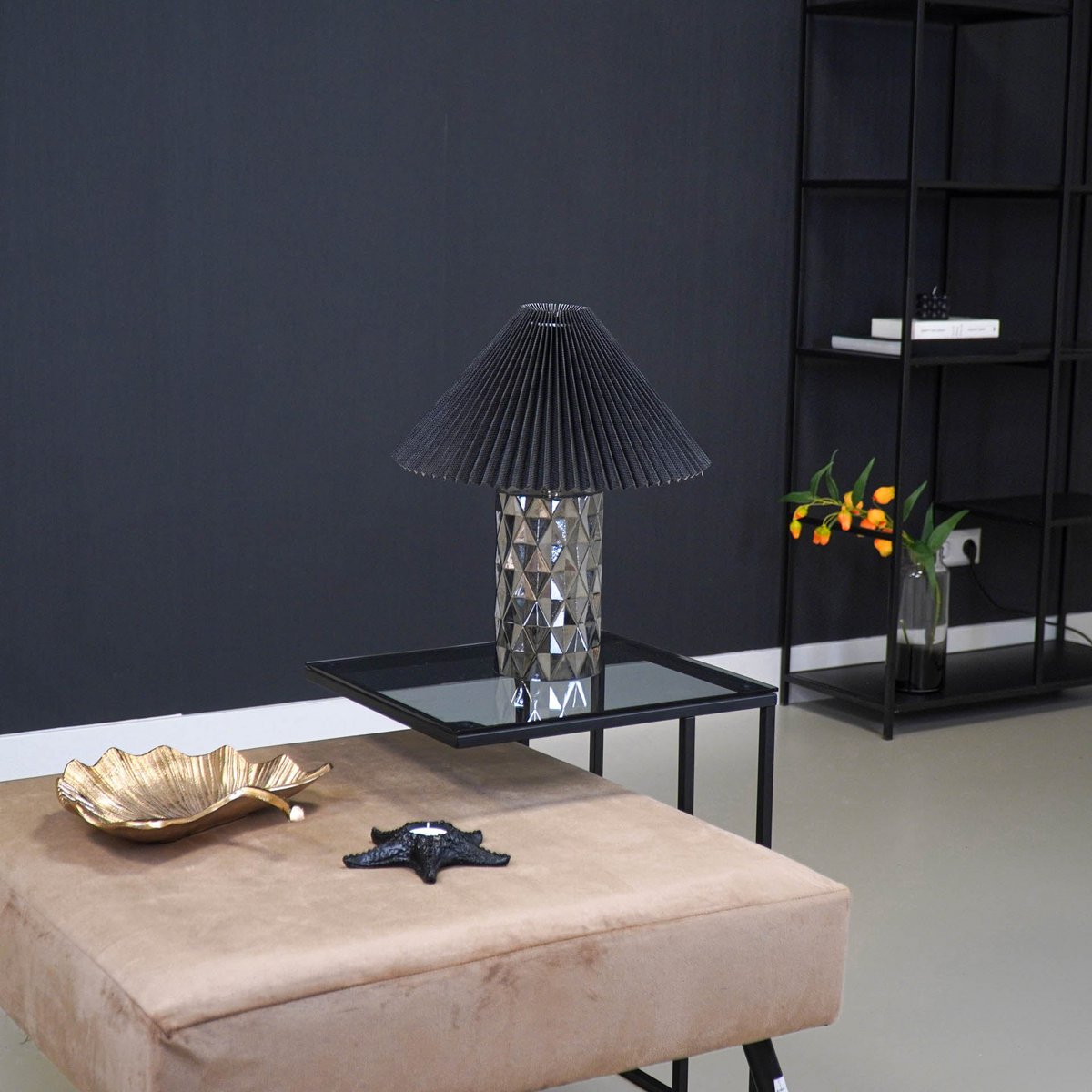 Housevitamin Tafellamp met Glazen Voet - Smokey Glass