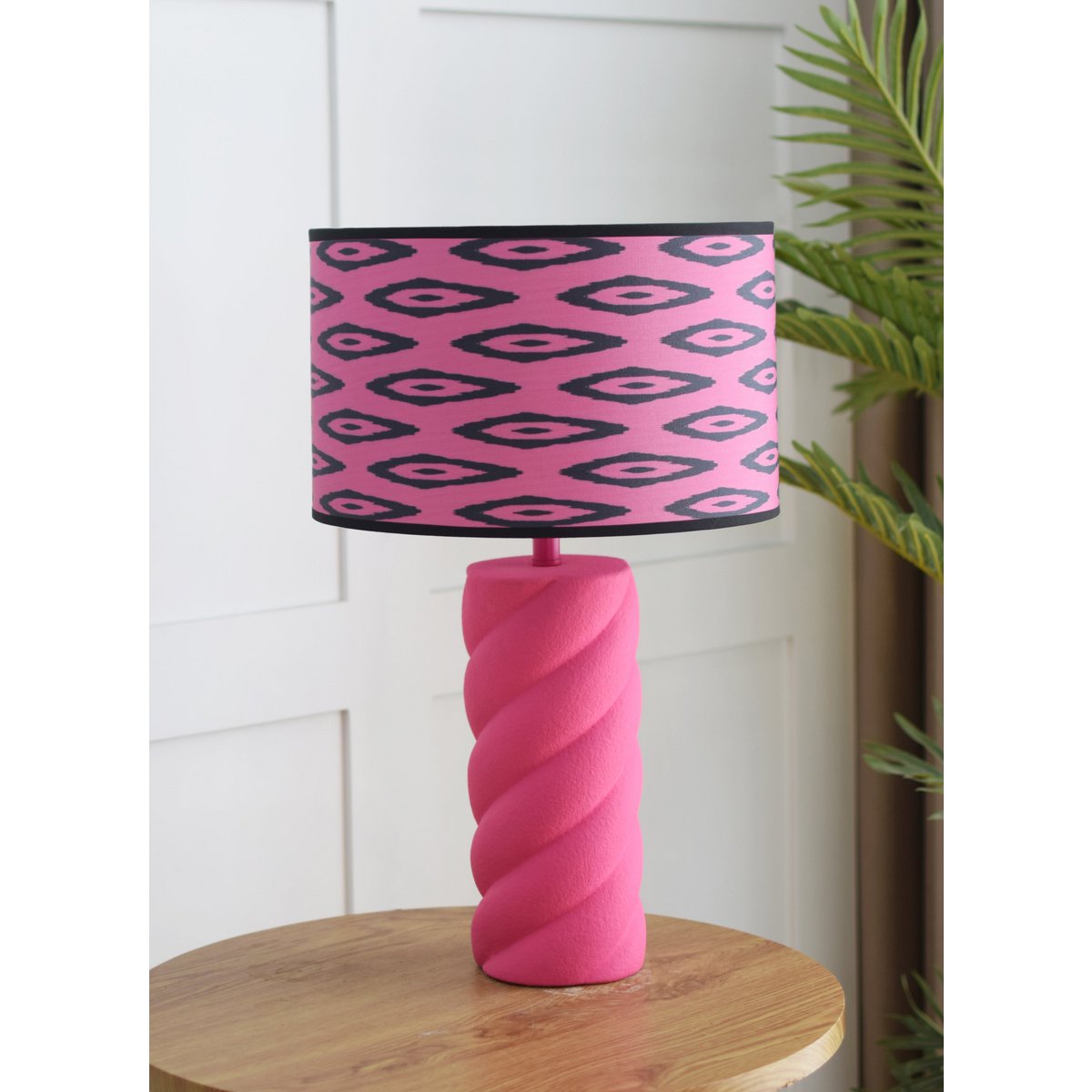 Housevitamin Twisted Candy Tafellamp - Keramiek - Neon Roze