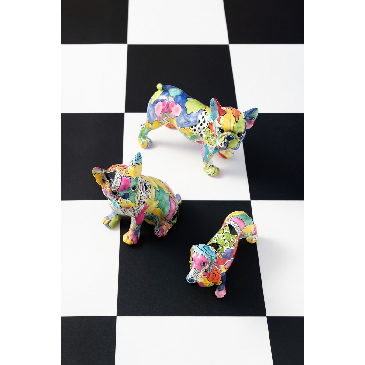 J-Line Bulldog Ogen Zittend Pop-Art - polyresin - mix - Pop Art